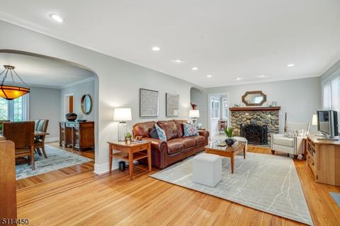 66 Locust Ave, Millburn, NJ 07041 photo 3