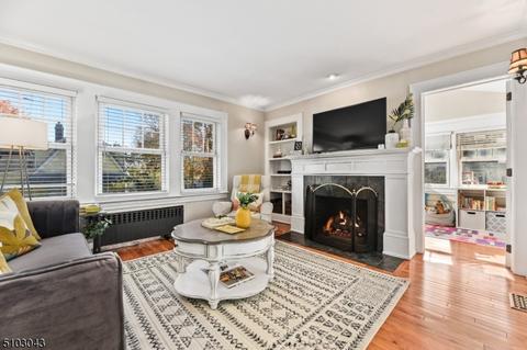 29 Sunset Dr, Millburn, NJ 07041 photo 3