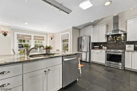 29 Sunset Dr, Millburn, NJ 07041 photo 10