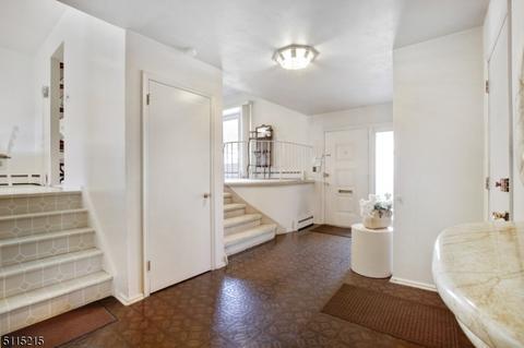 7 Gregory Rd, Springfield, NJ 07081 photo 3