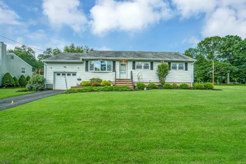 101 4th St, Middlesex, NJ 08846 photo 2