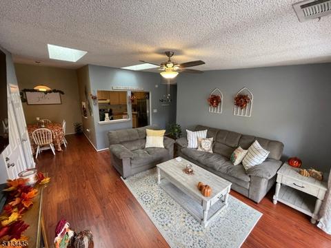 40 Hemlock Ct, Hamilton, NJ 08619 photo 2