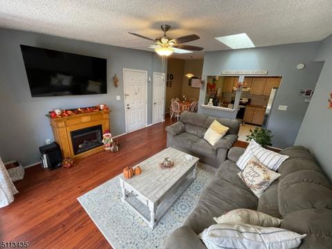 40 Hemlock Ct, Hamilton, NJ 08619 photo 3