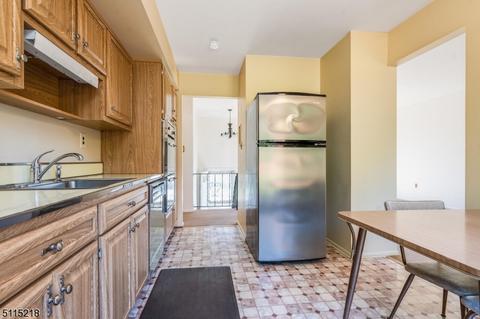 5 Hillside Dr, Clinton, NJ 08809 photo 6
