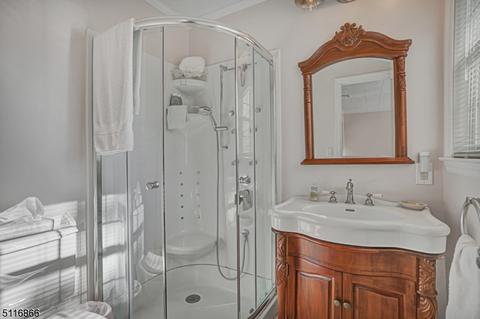 134 Benart Pl, Middlesex, NJ 08846 photo 14