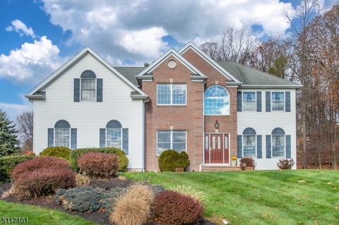 5 Noa Ct, Hackettstown, NJ 07840 photo 1
