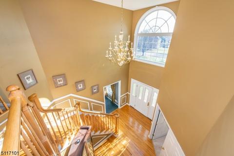 5 Noa Ct, Hackettstown, NJ 07840 photo 3