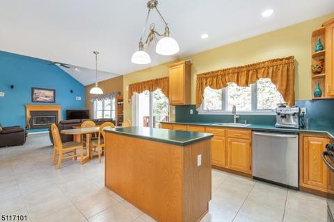 5 Noa Ct, Hackettstown, NJ 07840 photo 10