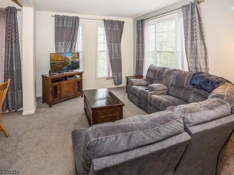 52 Arrowgate Dr, Randolph, NJ 07869 photo 5