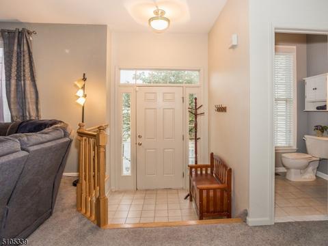 52 Arrowgate Dr, Randolph, NJ 07869 photo 4