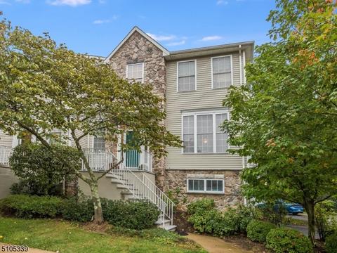 52 Arrowgate Dr, Randolph, NJ 07869 photo 1