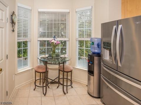 52 Arrowgate Dr, Randolph, NJ 07869 photo 11