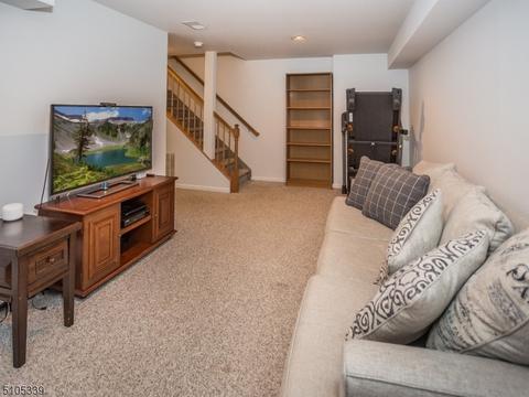 52 Arrowgate Dr, Randolph, NJ 07869 photo 25