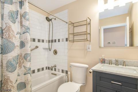 3 Wedgewood Dr, Wayne, NJ 07470 photo 10