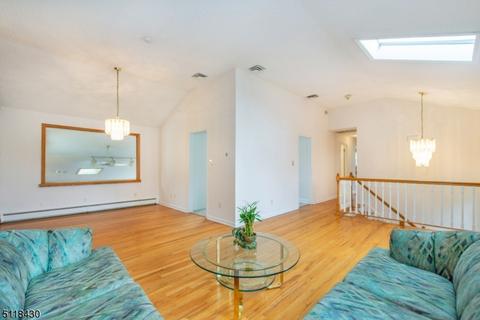 3 Wedgewood Dr, Wayne, NJ 07470 photo 3