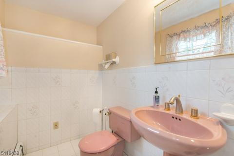 3 Wedgewood Dr, Wayne, NJ 07470 photo 17