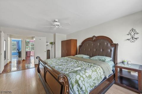 4302 Spring Brook Dr, Edison, NJ 08820 photo 23