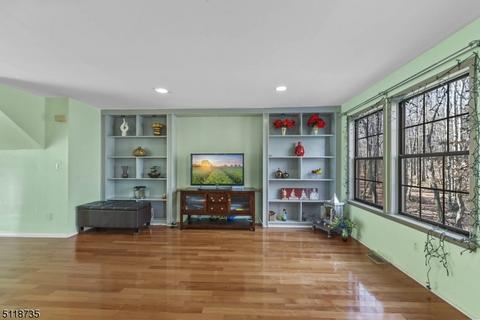 4302 Spring Brook Dr, Edison, NJ 08820 photo 11