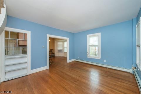 36 Searing St, Dover, NJ 07801 photo 5