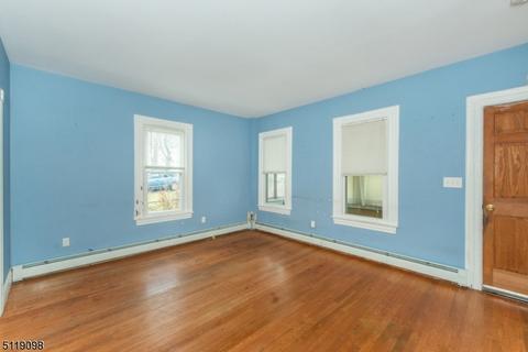 36 Searing St, Dover, NJ 07801 photo 7
