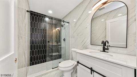 224 Mohawk Trl, Wayne, NJ 07470 photo 17