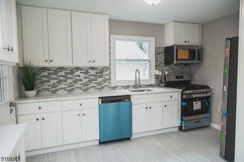 625 Loretta Ter, Plainfield, NJ 07062 photo 1
