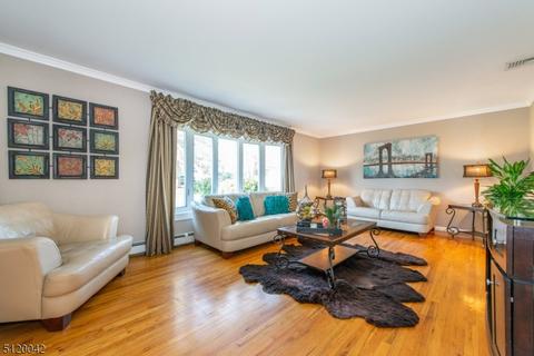 57 Kossuth Pl, Wayne, NJ 07470 photo 11