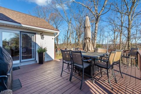 57 Kossuth Pl, Wayne, NJ 07470 photo 9
