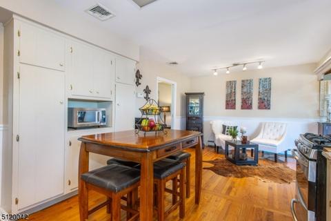57 Kossuth Pl, Wayne, NJ 07470 photo 18