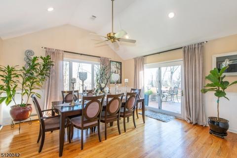 57 Kossuth Pl, Wayne, NJ 07470 photo 24