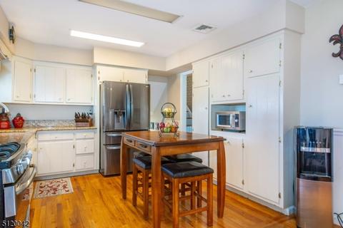 57 Kossuth Pl, Wayne, NJ 07470 photo 15