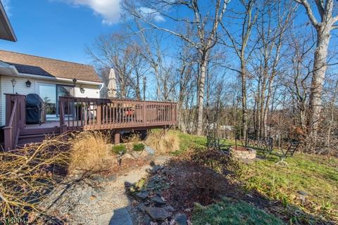 57 Kossuth Pl, Wayne, NJ 07470 photo 7