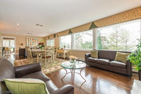 37 Swiss Ter, Wayne, NJ 07470 photo 6