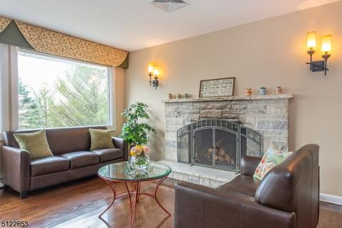 37 Swiss Ter, Wayne, NJ 07470 photo 7