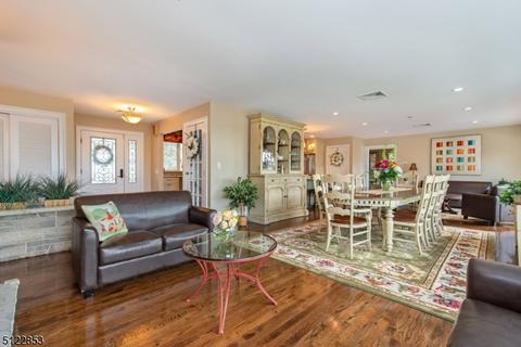 37 Swiss Ter, Wayne, NJ 07470 photo 9