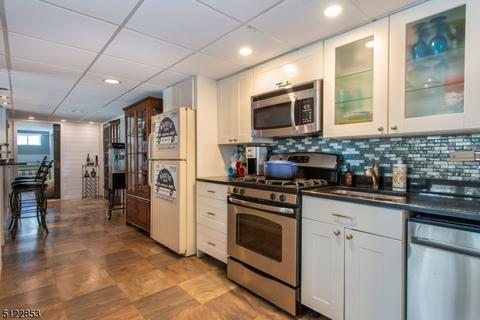 37 Swiss Ter, Wayne, NJ 07470 photo 21