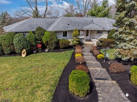 37 Swiss Ter, Wayne, NJ 07470 photo 1