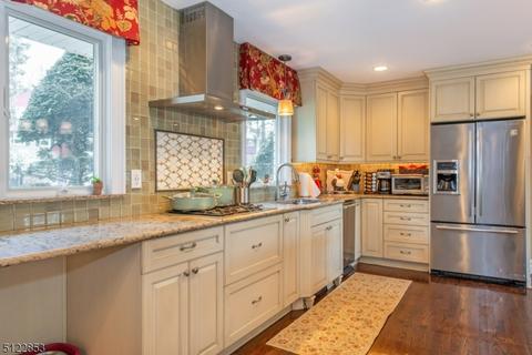 37 Swiss Ter, Wayne, NJ 07470 photo 4