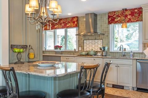 37 Swiss Ter, Wayne, NJ 07470 photo 5