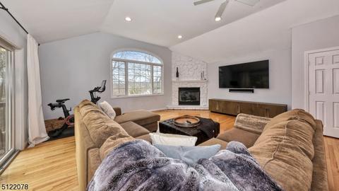 57 Bolton Rd, Wayne, NJ 07470 photo 13