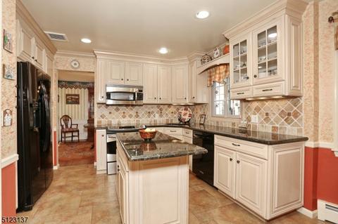 19 Baldwin Ter, Wayne, NJ 07470 photo 3