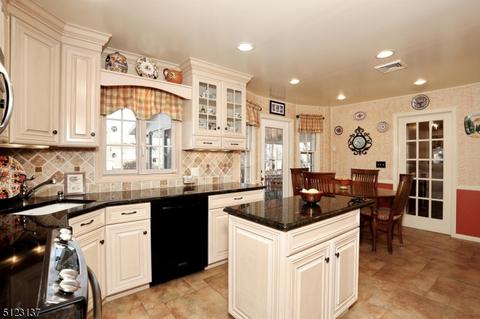 19 Baldwin Ter, Wayne, NJ 07470 photo 4