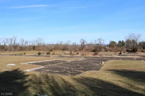 359 Old York Rd, Raritan Twp., NJ 08822