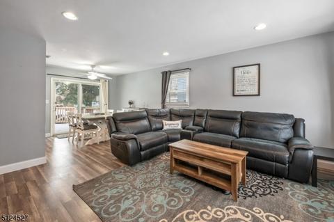 68 Windbeam Loop, Ringwood, NJ 07456 photo 3