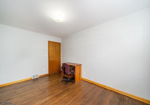 19 Maplewood Ave, Wayne, NJ 07470 photo 14