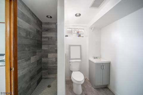 19 Maplewood Ave, Wayne, NJ 07470 photo 22