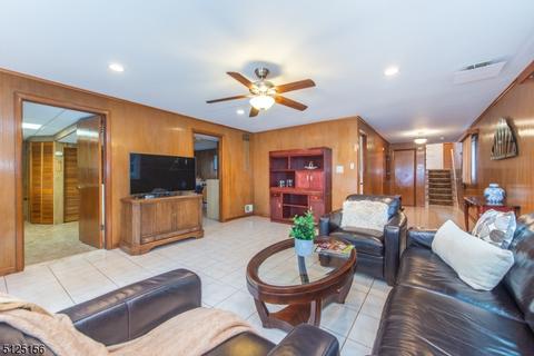 1014 Schleifer Rd, Hillside, NJ 07205 photo 20