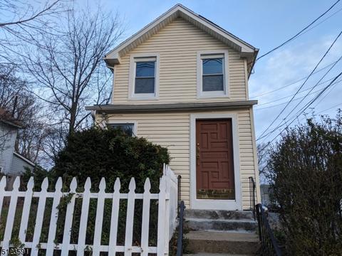 1022 W 3rd St, Plainfield, NJ 07063 photo 1