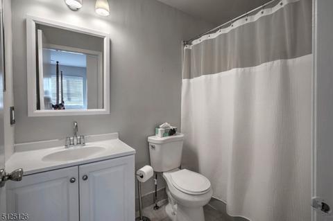 37 Hyde Ct, Bedminster, NJ 07921 photo 13