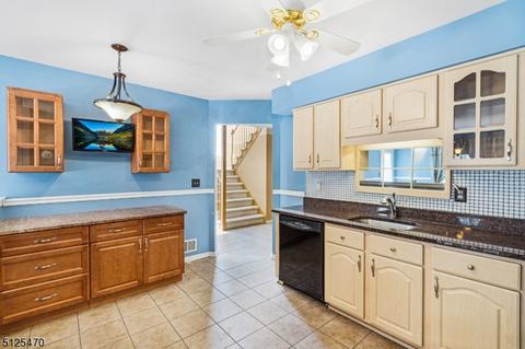 21 Apache Way, Somerville, NJ 08876 photo 12